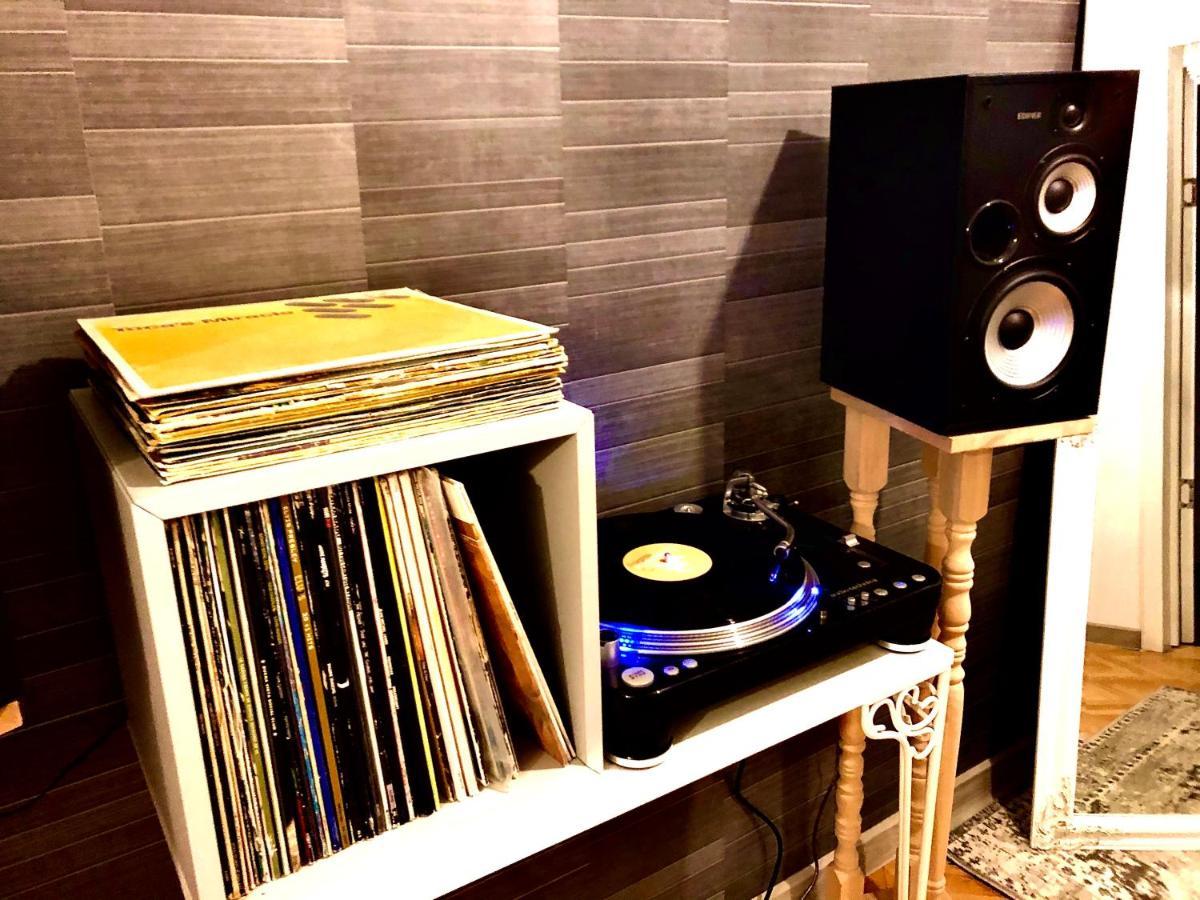 Vinyl'S Place Braşov Buitenkant foto